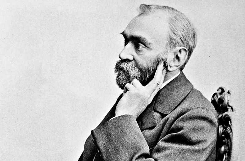 Портрет изобретателя, датированный 1892 годом