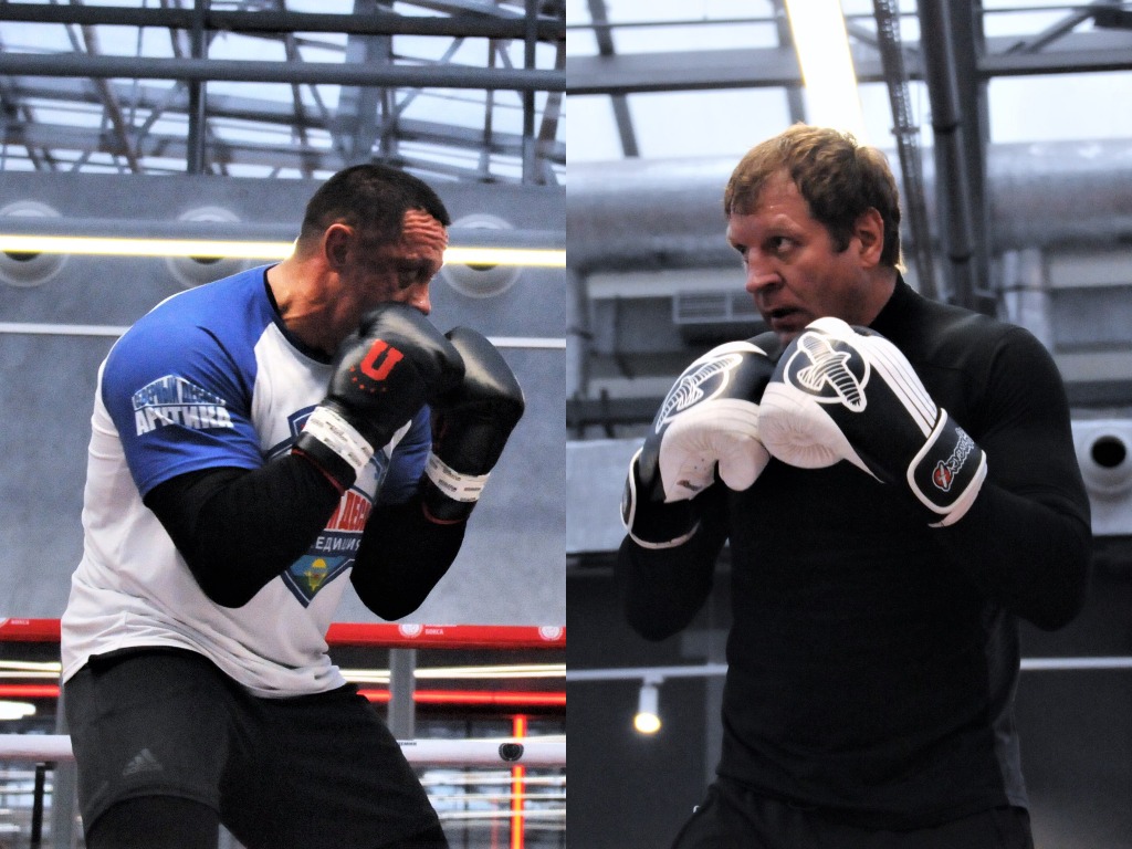 Битва знаменитостей разгорелась после серии стычек в интернете. После спортсмены решили встретиться на ринге