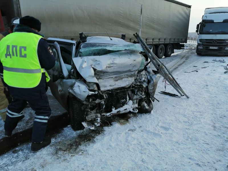 Пять человек погибли в ДТП под Красноярском