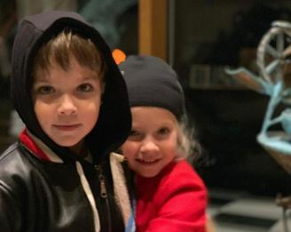 Максим Галкин показал новогоднее настроение своих детей