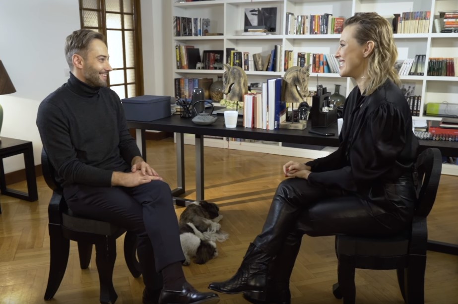 Шепелев рассказал Собчак две версии знакомства со своей девушкой