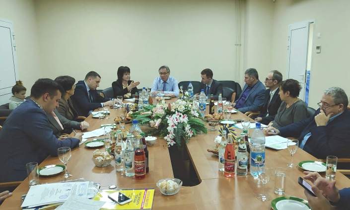 Эксперты НИИ НДХиТ обсудили проблему детского травматизма