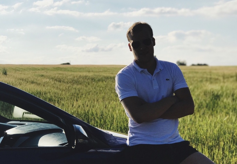 Друзья стритрейсера, сбившего троих человек, рассказали о нем подробности