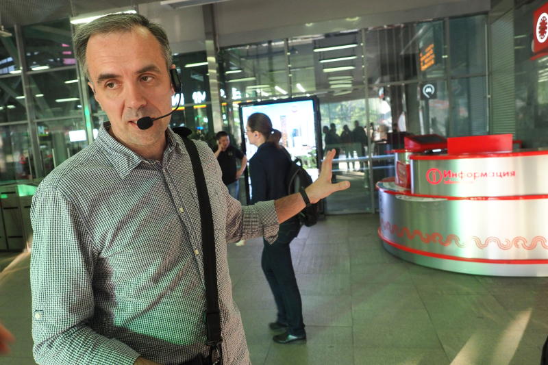 Названы самые популярные экскурсии у пассажиров метро осенью