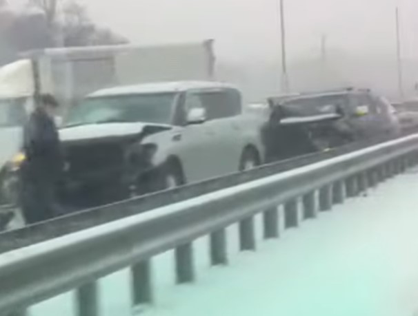 Ранее поступала информация о том, что на десятом километре автодороги Новый — Де-Фриз — Седанка — Патрокл столкнулись 18 легковушек