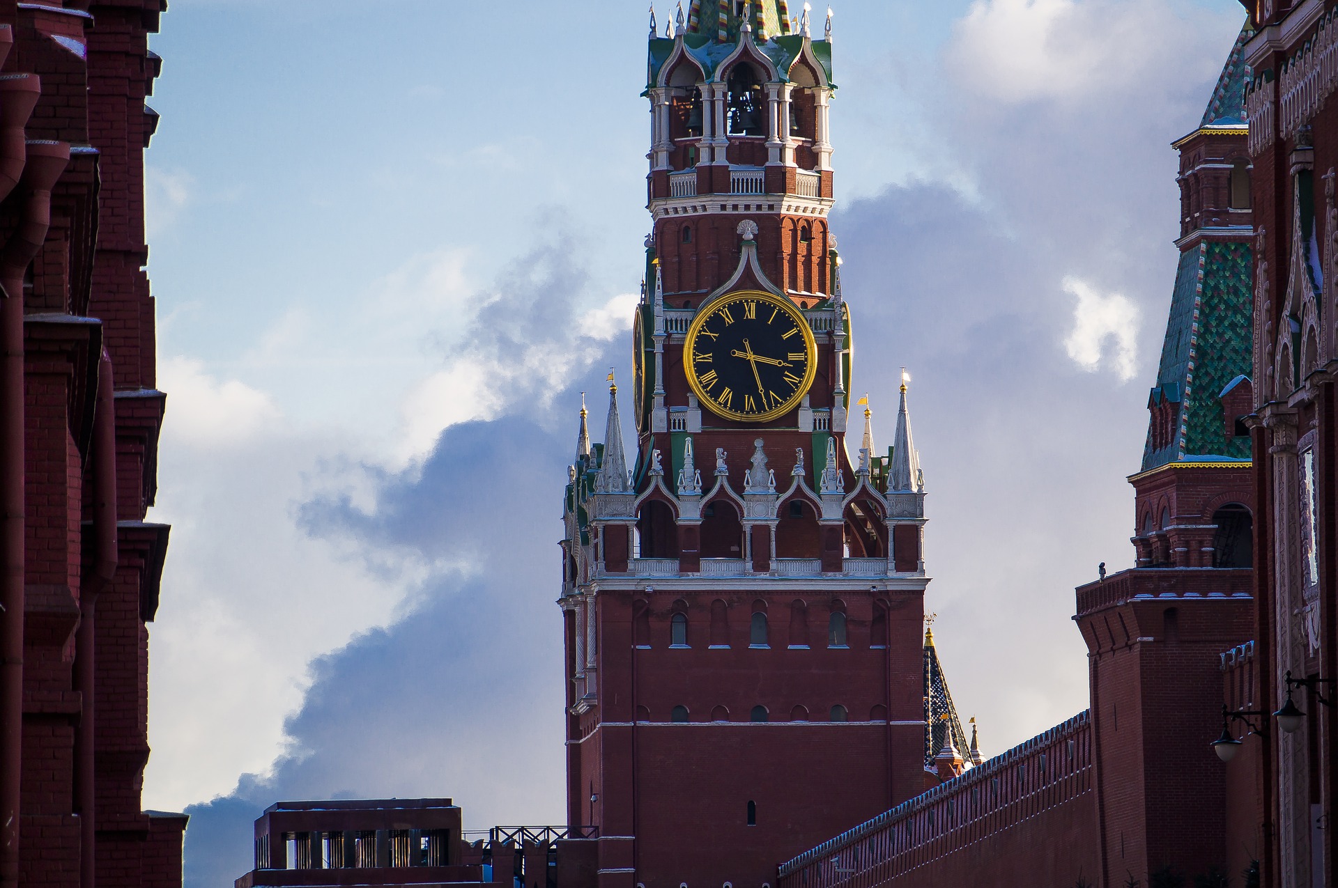 кремлевские куранты на спасской башне