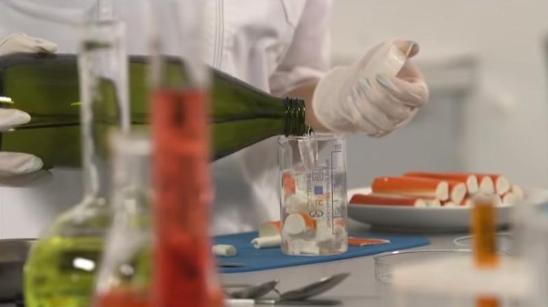 Специалисты Роскачества проверили семь торговых марок крабовых палочек