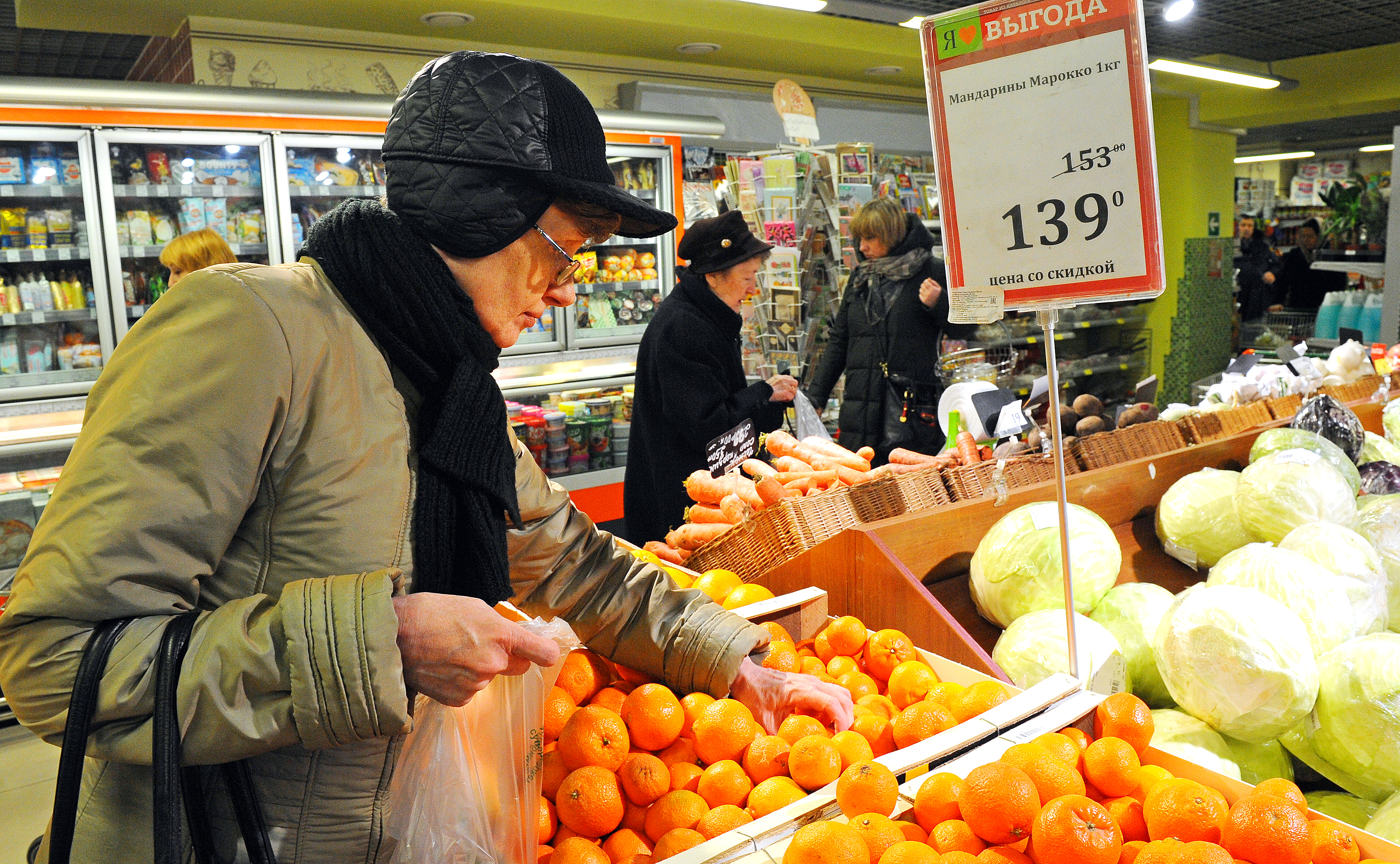 Диетолог назвала самые опасные продукты на новогоднем столе