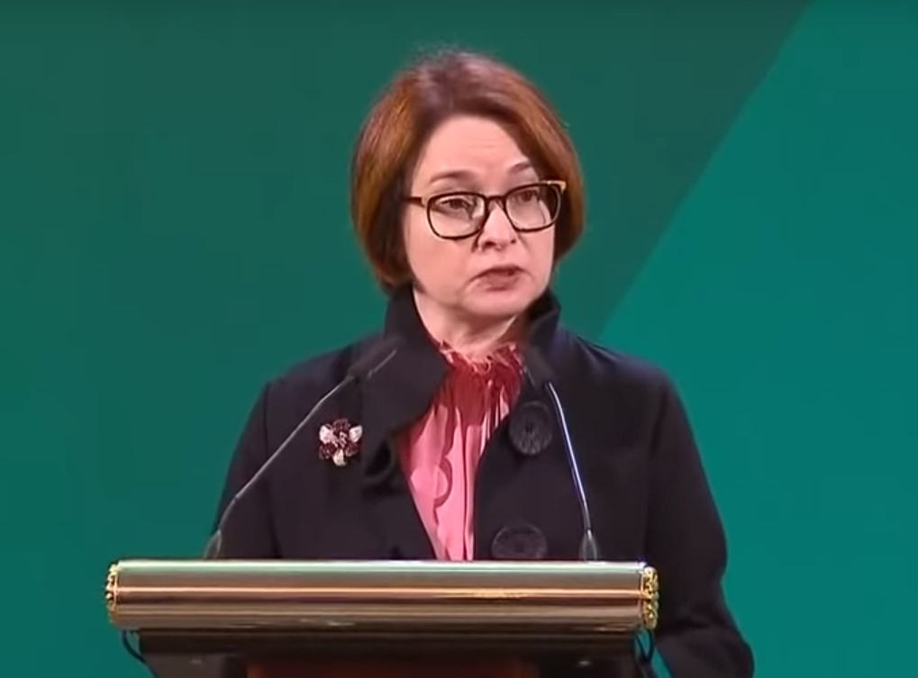 У председателя Центробанка РФ спросили, кто она на финансовом рынке — «ястреб» или «голубь»