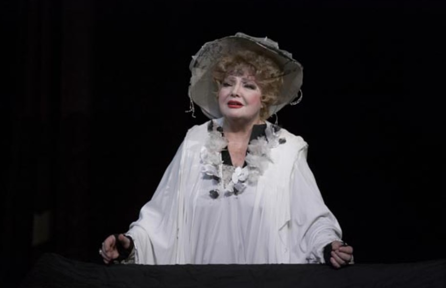 Татьяна Доронина в спектакле «Старая актриса на роль жены Достоевского»