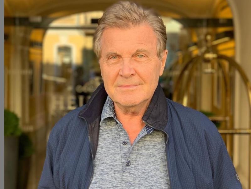 По данным издания, в больницу Лев Лещенко попал 23 марта