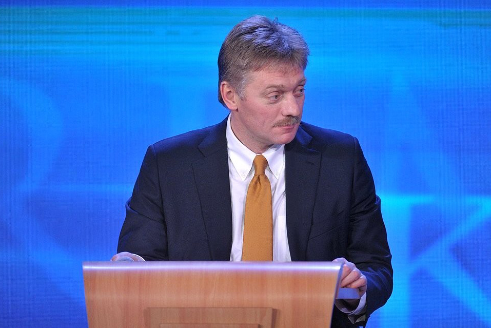 Песков прокомментировал уход Суркова с поста помощника президента