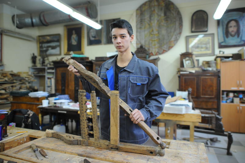 Столичные студенты отреставрировали исторические надгробия в Лейпциге