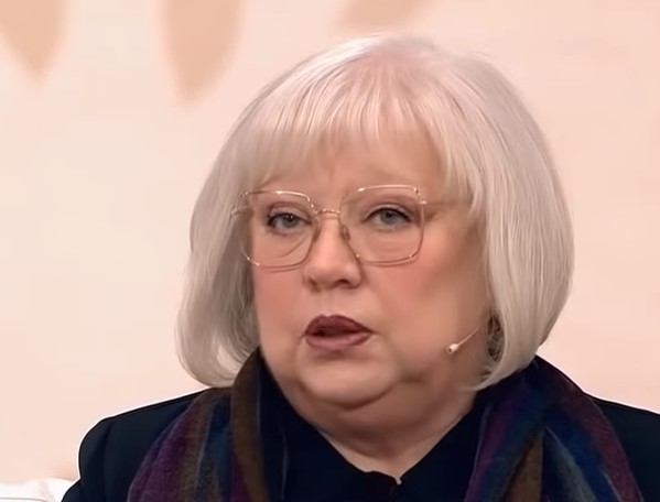 В 2015 году медики диагностировали у народной артистки России «опухоль четвертой стадии размером в 15 сантиметров»