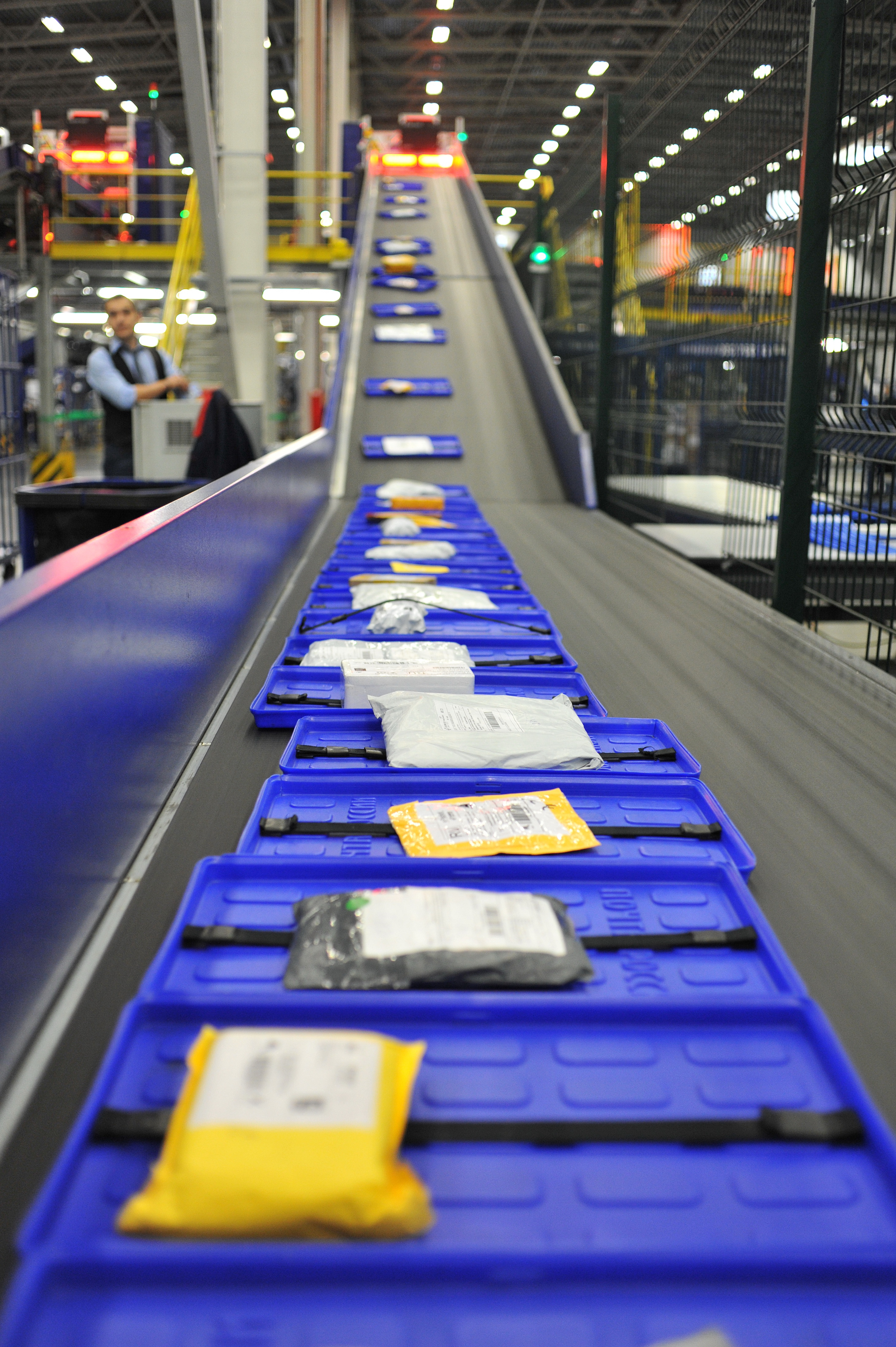 Побит рекорд по количеству поступивших из-за границы посылок