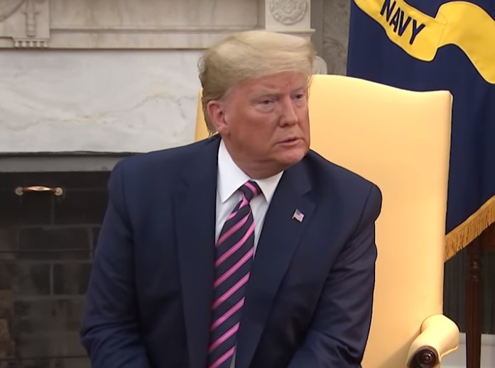 По мнению главы Белого дома, у демократов, выступающих за его отставку, «нет никаких доказательств» по тем обвинениям, которые они против него выдвинули