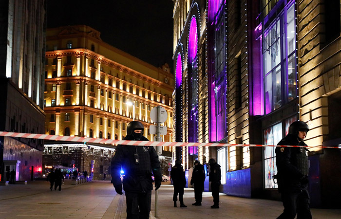 Стрельба у здания ФСБ на Лубянке