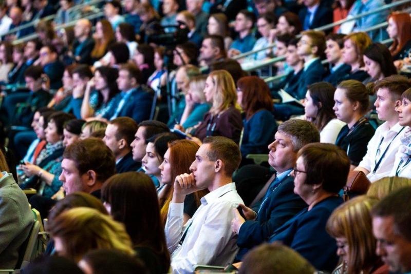 Для них мы разработали специальную программу, включающую в себя мастер-классы и лекции о здоровом образе жизни
