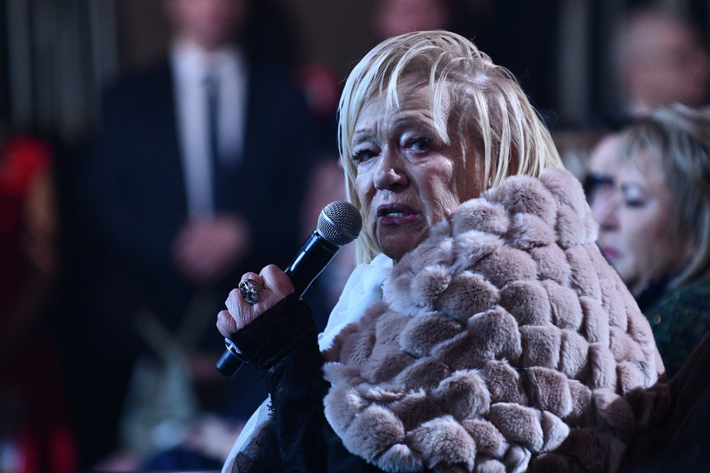 86-летняя актриса находится в медикаментозной коме в крайне тяжелом состоянии