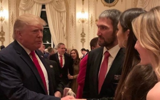 Александр Овечкин посетил мероприятие вместе со своей женой