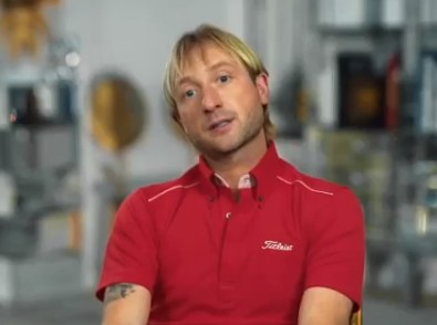 Спортсмен получил травму во время игры в хоккей