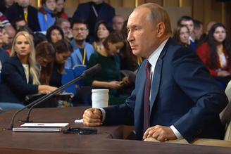 Путин ответил шуткой на вопрос об украинских танках 