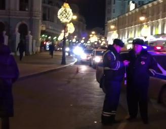 Опубликовано видео нейтрализации нападавшего на здание ФСБ в Москве