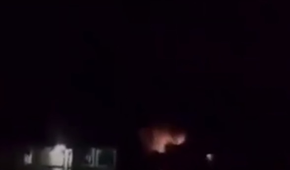 Авиаудар был нанесен после полуночи в районе Таджи на севере Багдада