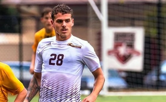 Эрик Биригитти выступал за команду американского колледжа Hastings Broncos 