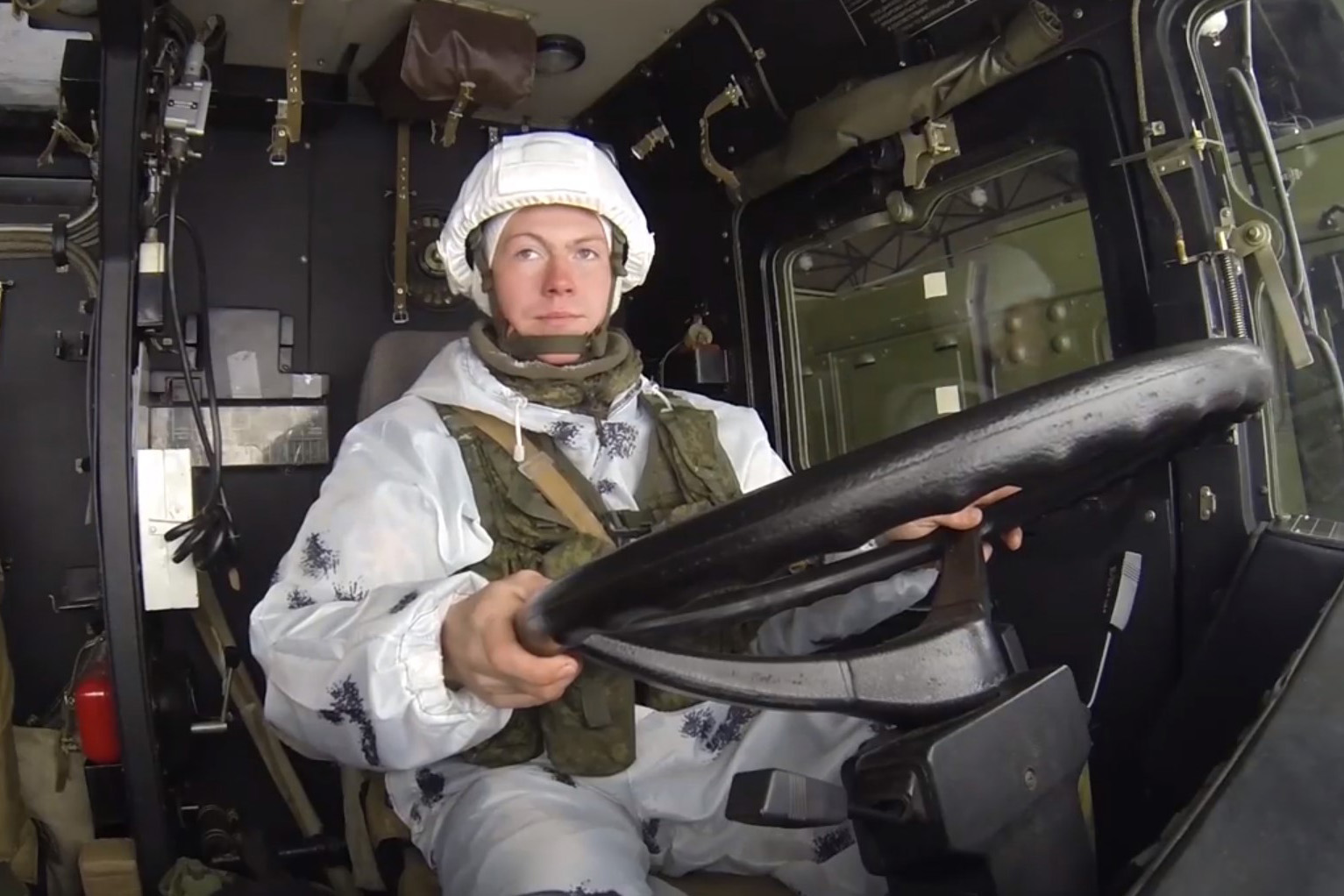 Минобороны показало боевые учения «Искандеров» 