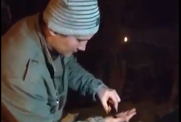 Таксист заставил пассажира без денег умыться зеленкой