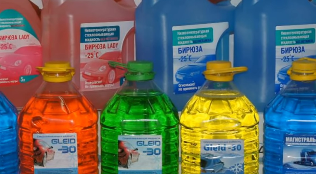 Автоэксперт рассказал об опасности некачественной «незамерзайки» для машины