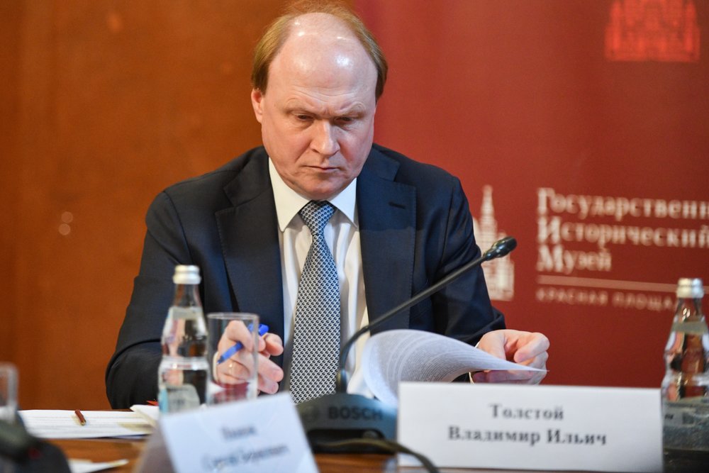 Владимир Толстой остался на посту советника президента по вопросам культуры