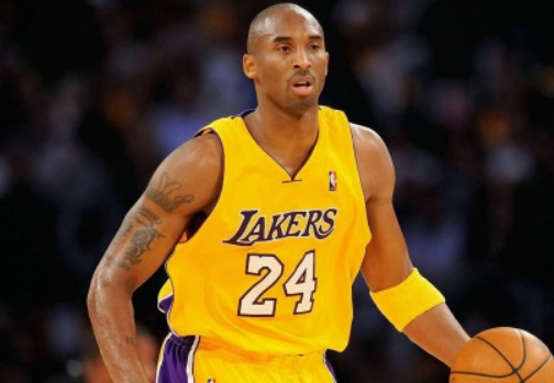 Памятные вещи Коби Брайанта продали на аукционе более чем за 200 тысяч долларов