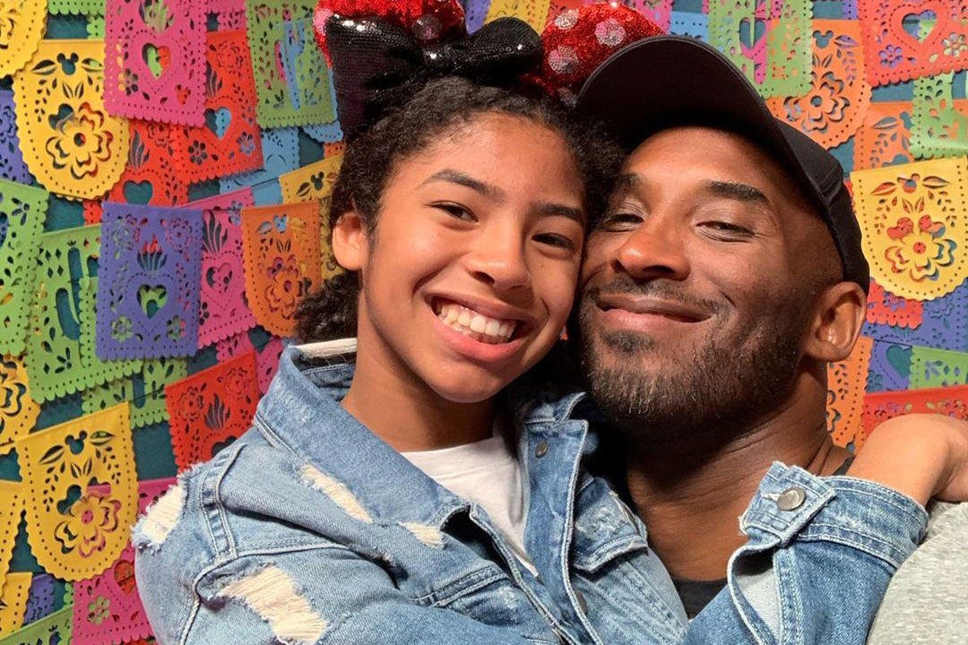 (справа налево) Коби Брайант и дочь Джанна