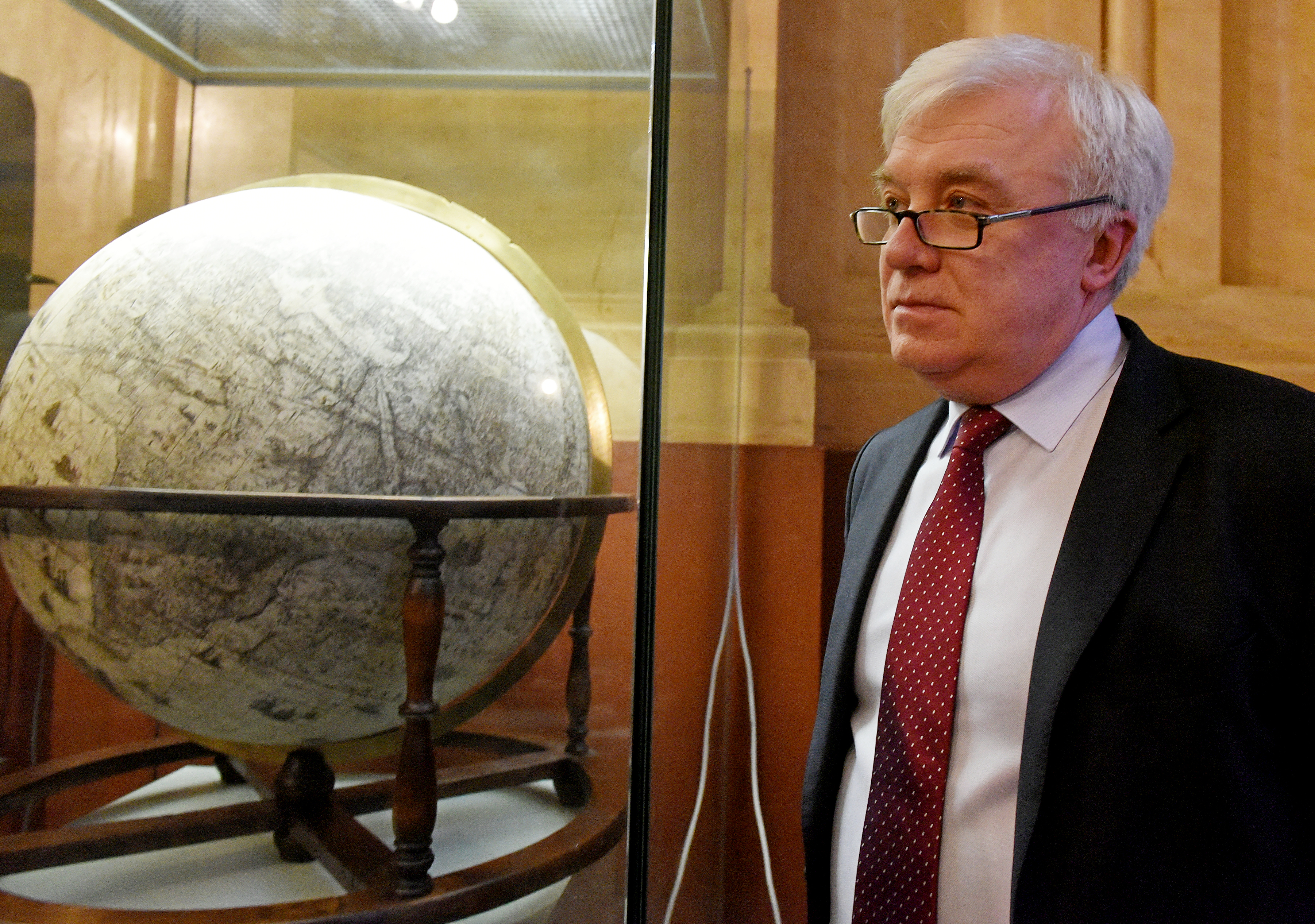 Алексей Левыкин признался, что знает случаи, когда школьники перечисляли свои карманные деньги на реставрацию памятника Минину и Пожарскому