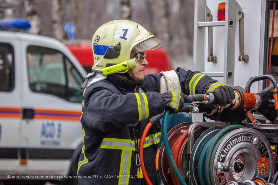 Трое детей и один взрослый погибли при пожаре в Кемеровской области