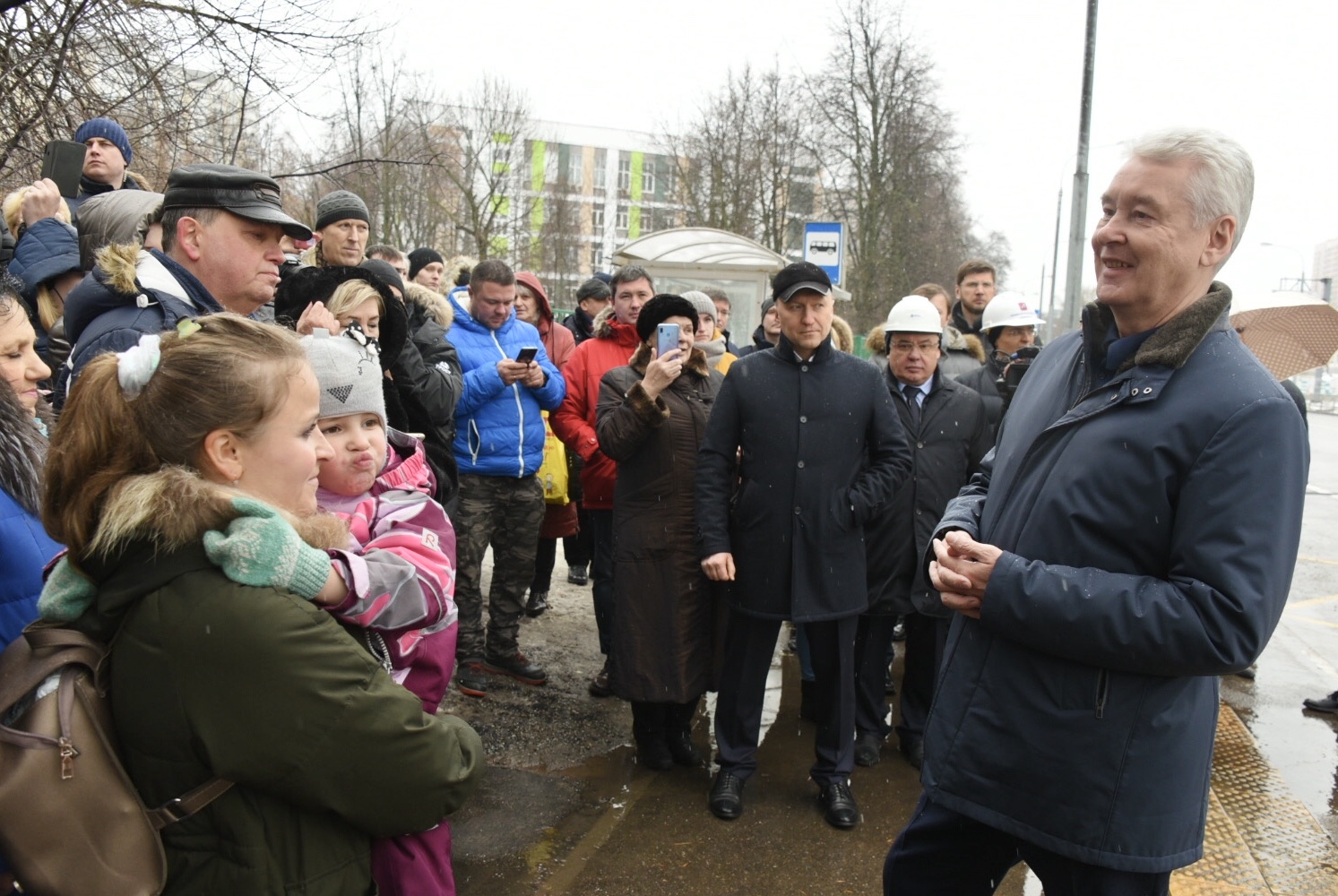 Сергей Собянин осмотрел строящийся по реновации дом в районе Западное Дегунино