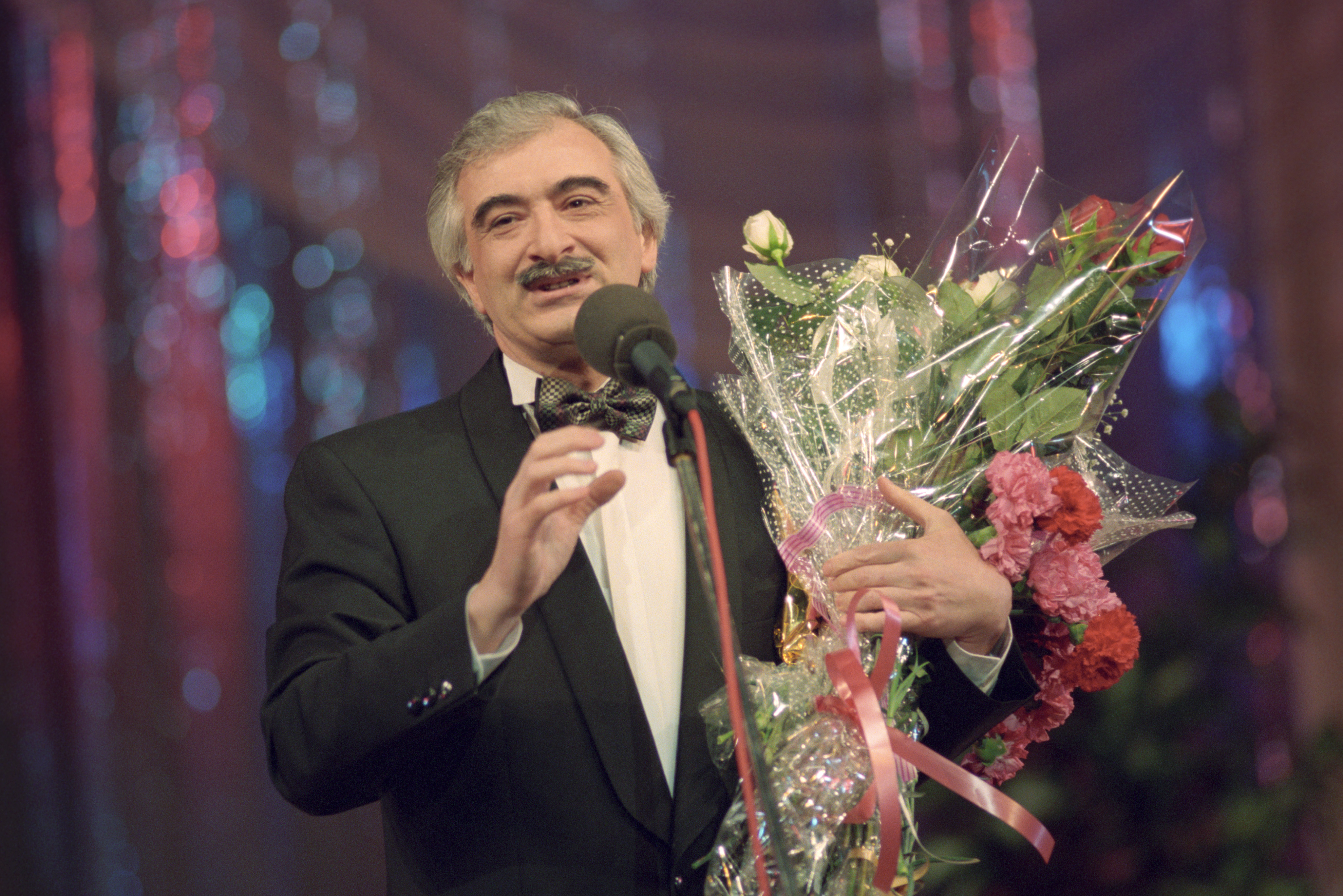 Азербайджанский певец Бюль Бюль оглы