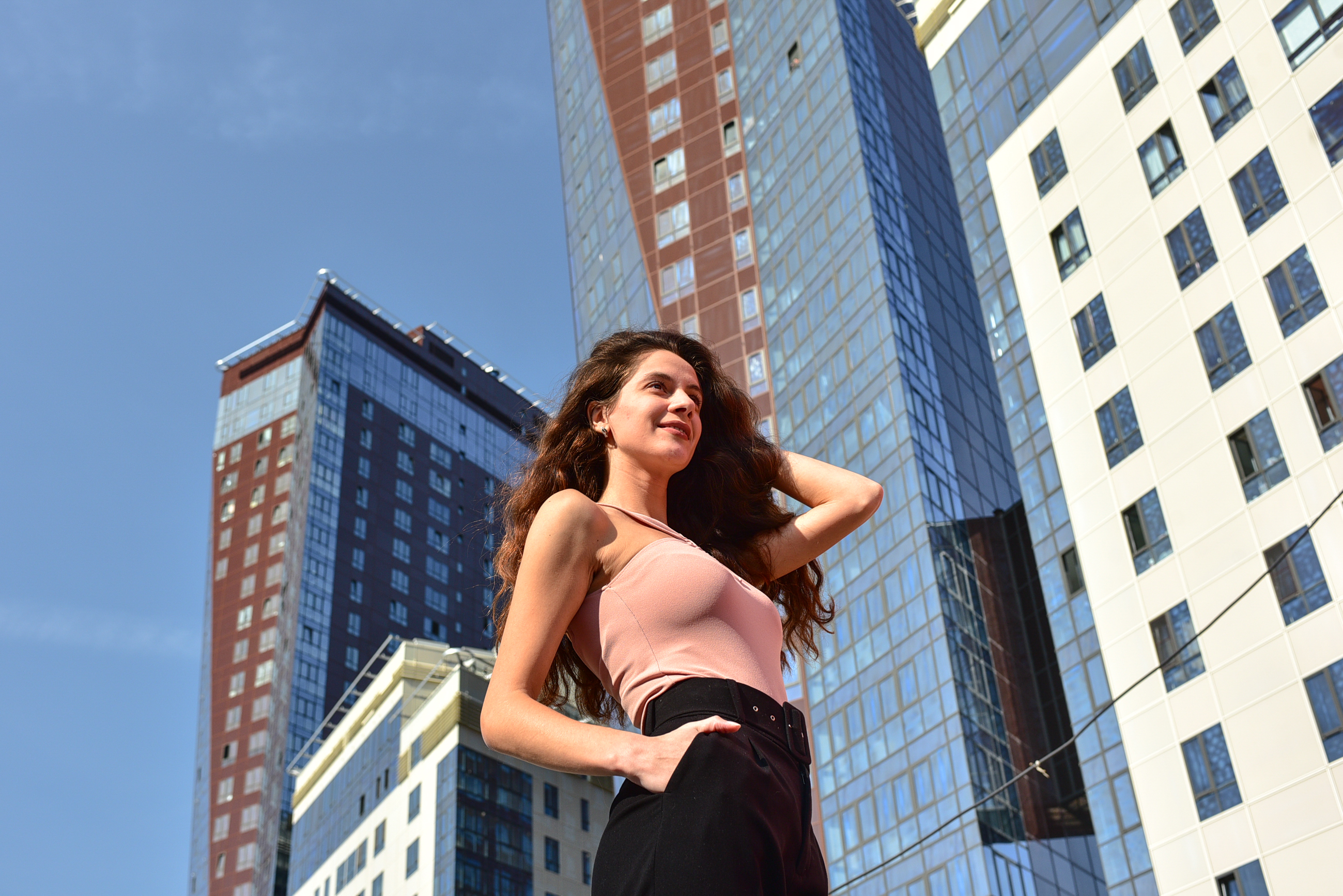 Спрос на покупку жилья в России резко вырос после падения курса рубля