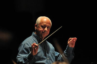 Владимир Спиваков в следующем сезоне выступит с НФОР не только как дирижер, но и как солист