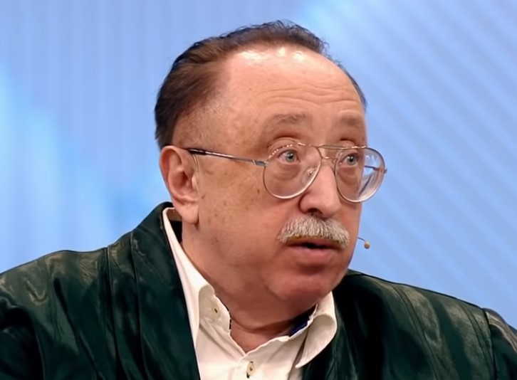 У Анатолия Васина возникли проблемы со зрением