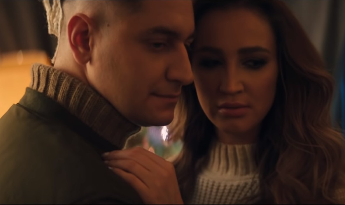 Поклонники заподозрили Бузову в тайной свадьбе