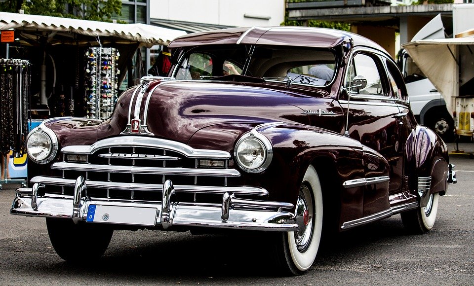 Никакого тебе пластика, замен механизма блоками, как у массовых современных автомобилей