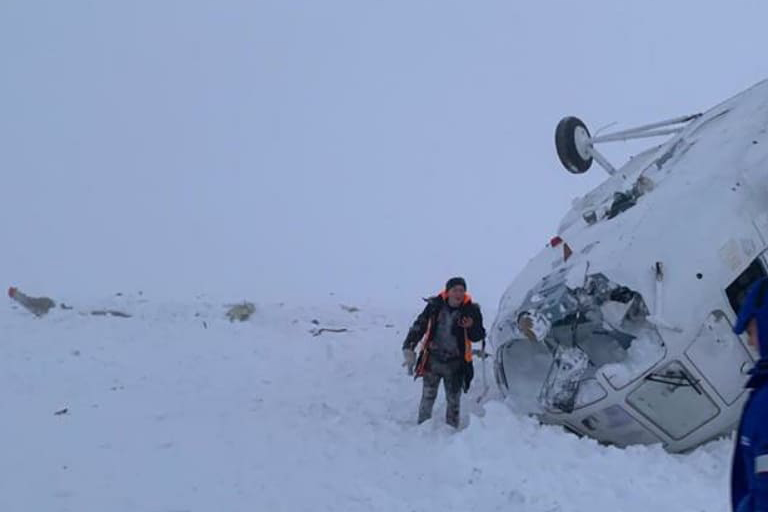 Два человека погибли после жесткой посадки вертолета на Ямале