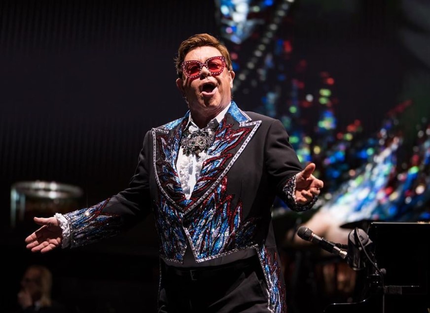 Элтон Джон оплатил операцию бывшей невесте спустя 50 лет после расставания