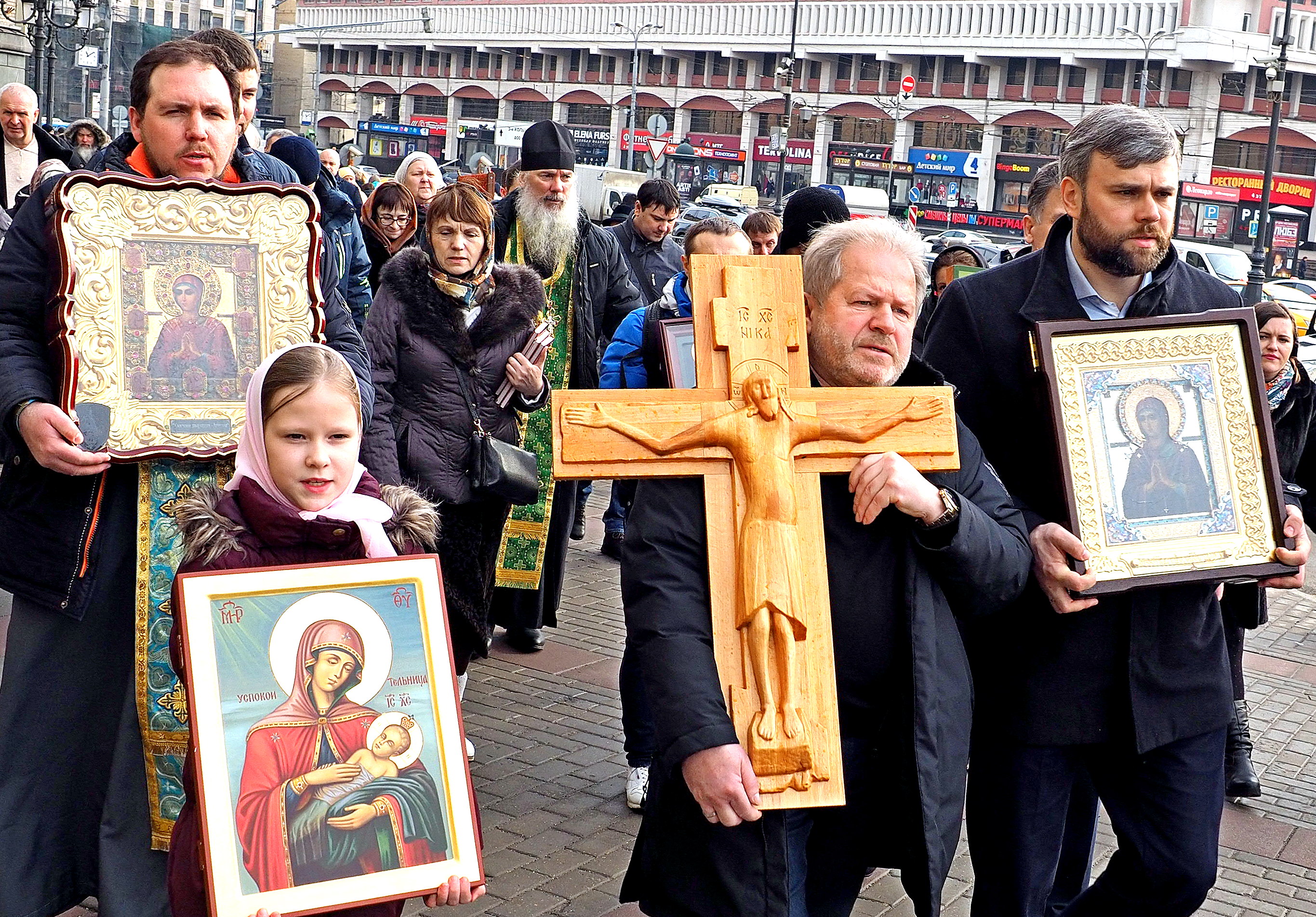 Столичные священнослужители более 350 раз выезжали к больным коронавирусом 