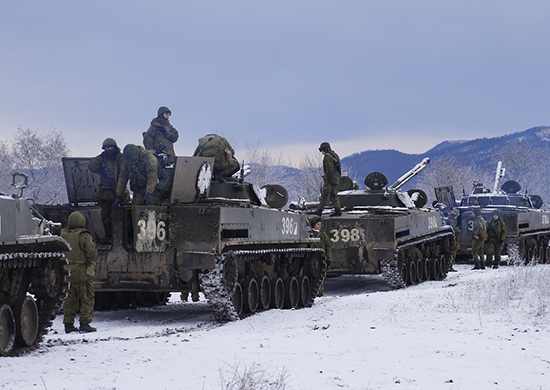 Опубликовано видео боевых учений модернизированных танков Т-72