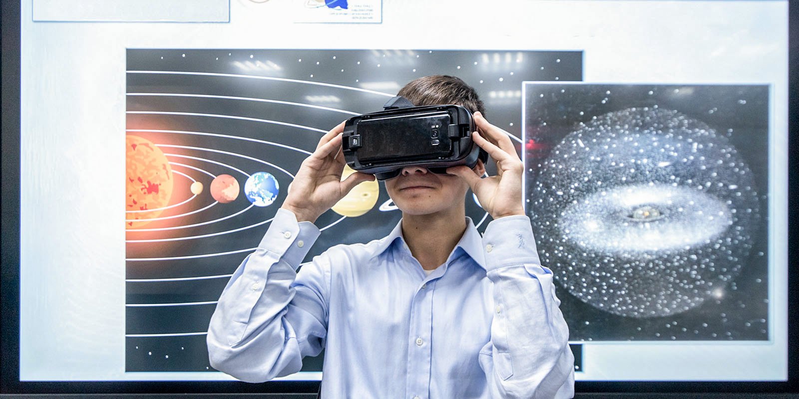 Столичные школьники узнают о космосе и клеточных технологиях в медицине