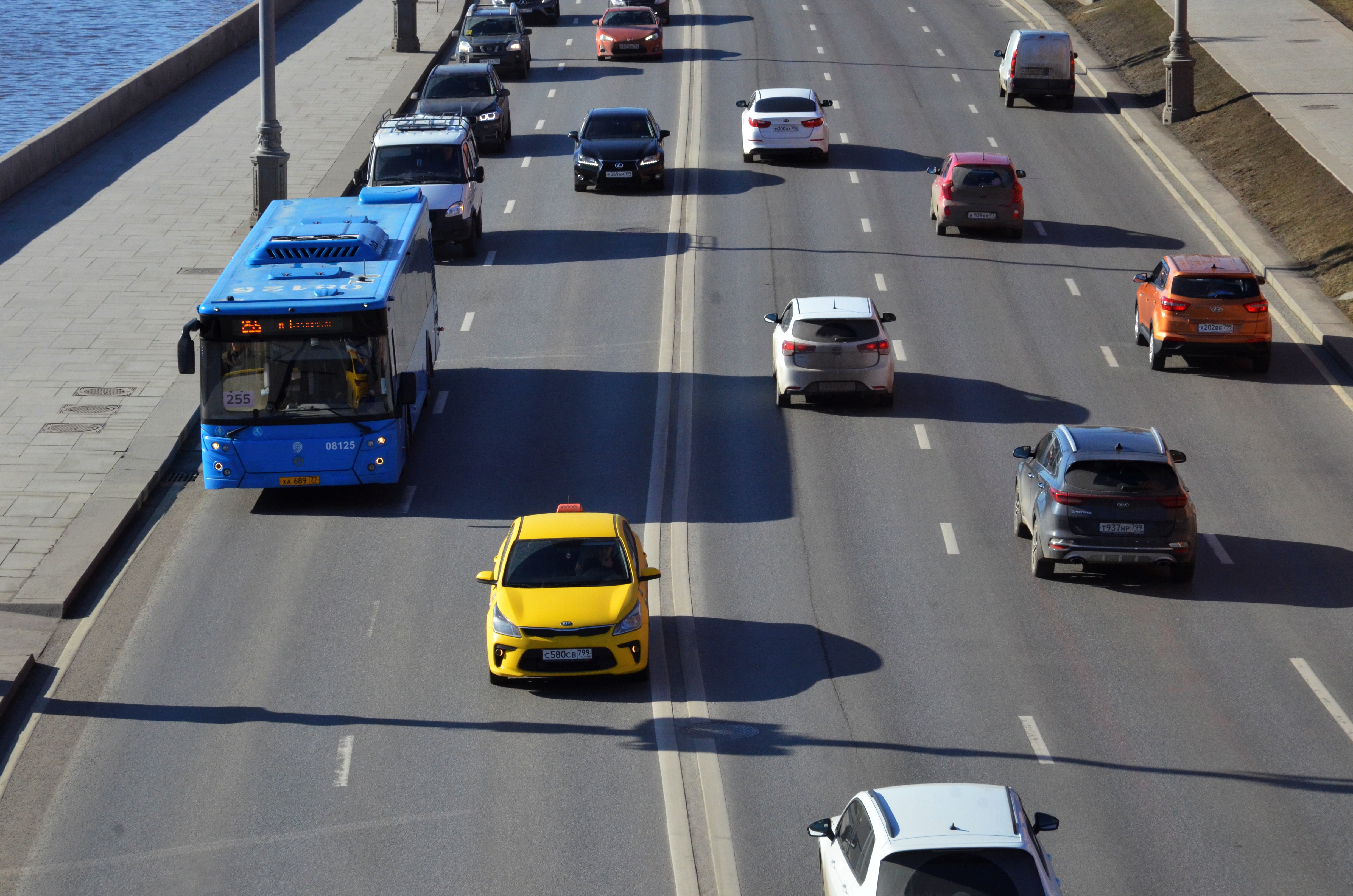 Автоэксперты составили топ-6 самых бесполезных гаджетов для машины